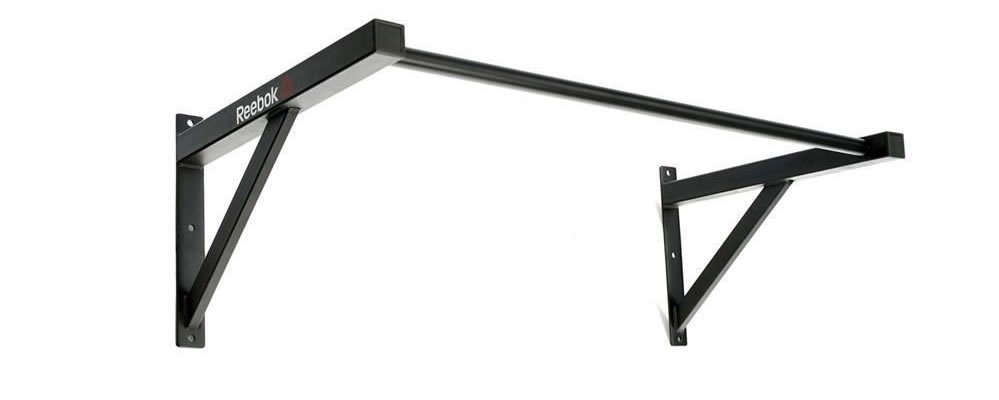 Sein&auml;&auml;n kiinnitett&auml;v&auml; leuanvetotanko