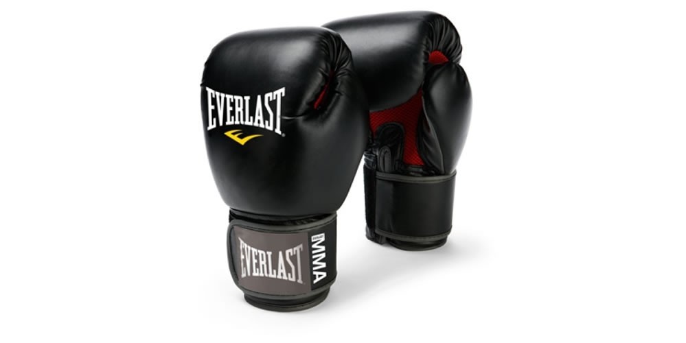 thainyrkkeily ja potkunyrkkeilyhanskat